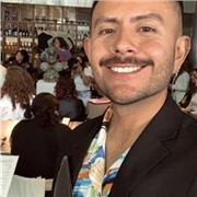 Arquitecto con master en Artes, museos y gestión del patrimonio histórico.